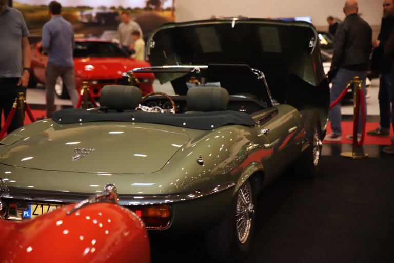 JAGUAR XKE V12 Roadster(Preis:€251000 verhandelbar)